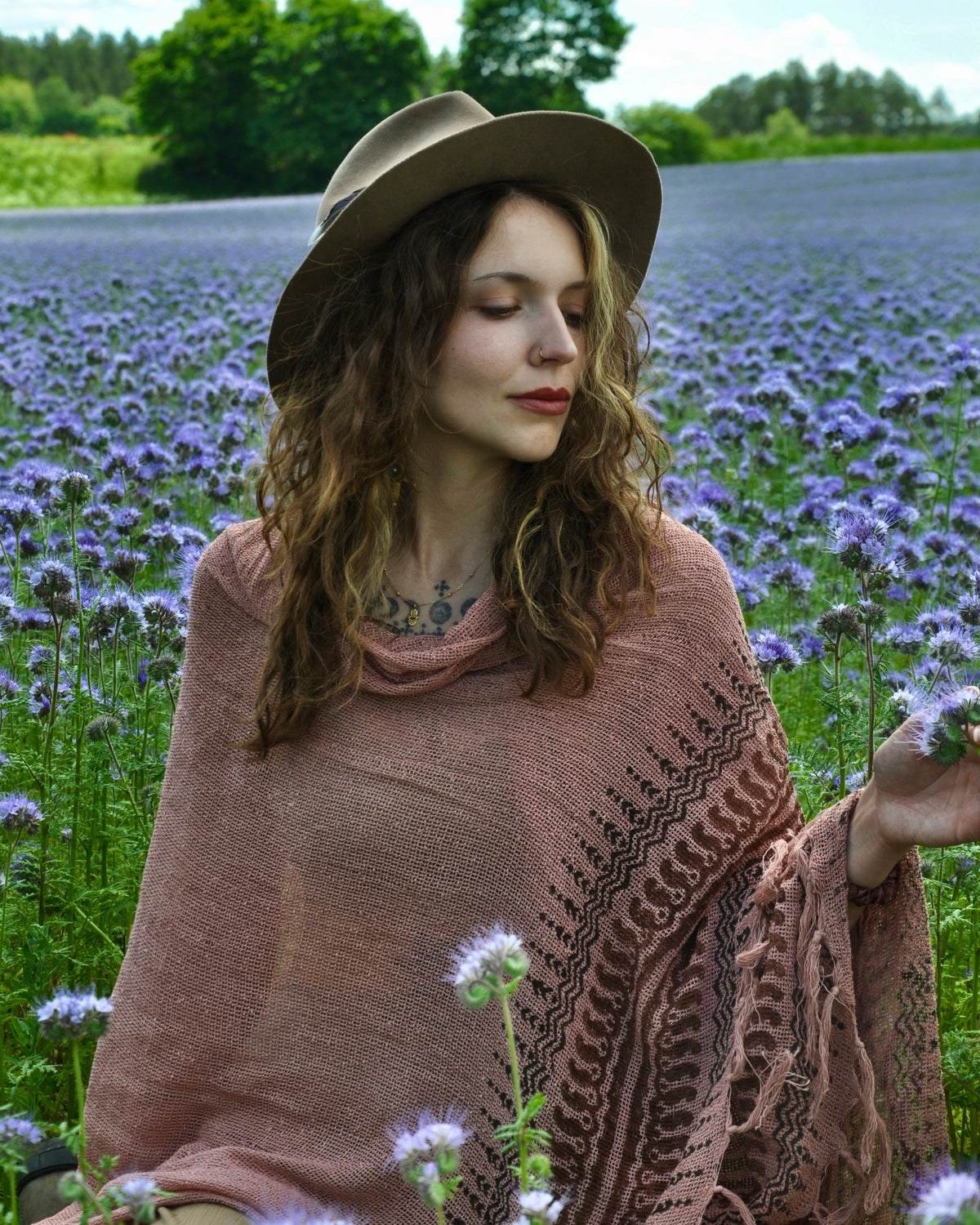 Nitya Net Shawl