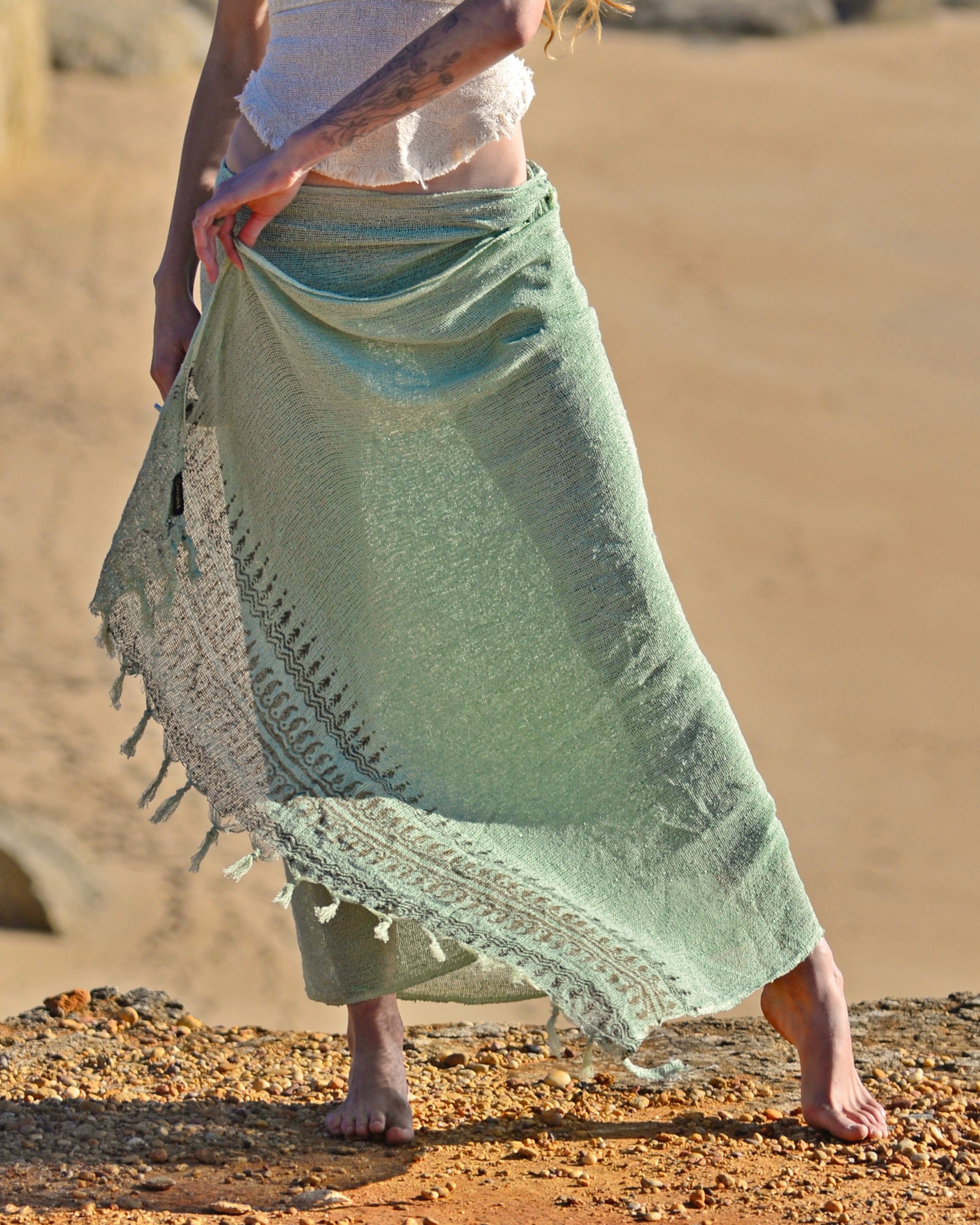 Nitya Net Shawl